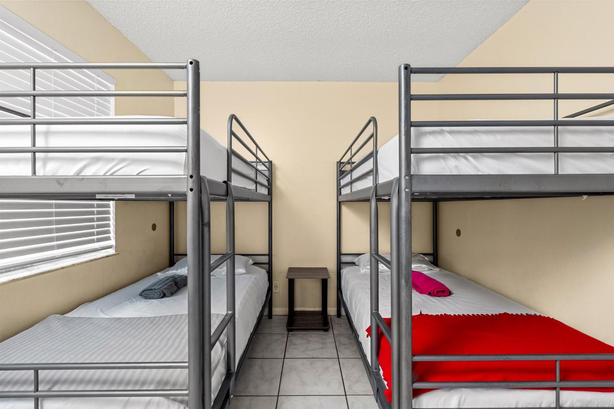 Crocodhouse Early Check In Eight Years Hosting Hostel Φορτ Λόντερντεϊλ Εξωτερικό φωτογραφία